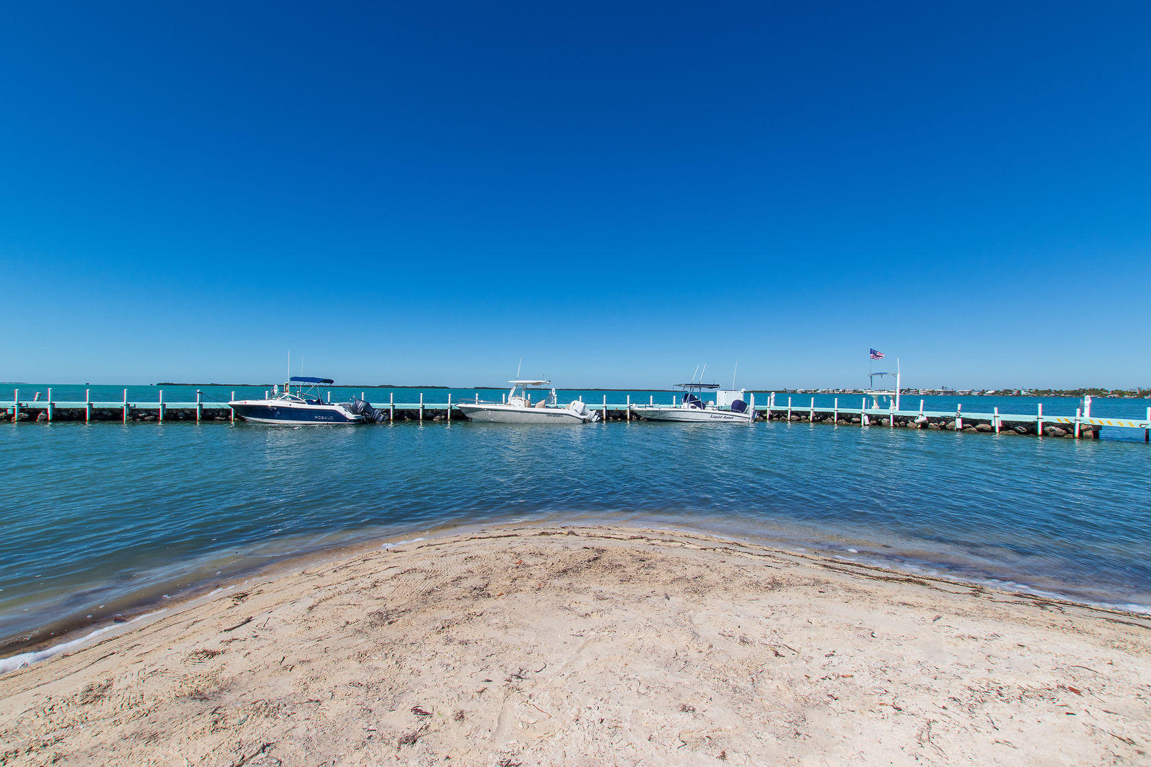 97652 Overseas Highway, Unit M11 Key Largo, FL 33037 - Photo 44 of 48 a view of lake with boats