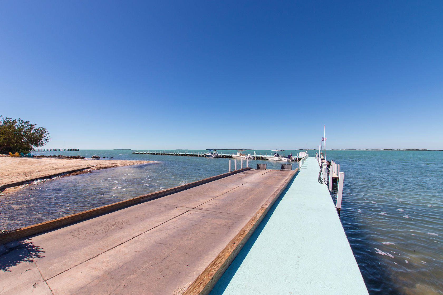 97652 Overseas Highway, Unit M11 Key Largo, FL 33037 - Photo 45 of 48 a view of balcony with ocean view