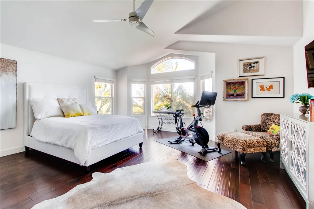 1143 Alexandra Lane Encinitas, CA 92024 - Photo 15 of 25 Gallery Image 15