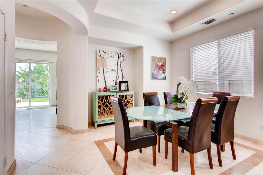 1143 Alexandra Lane Encinitas, CA 92024 - Photo 5 of 25 Gallery Image 5