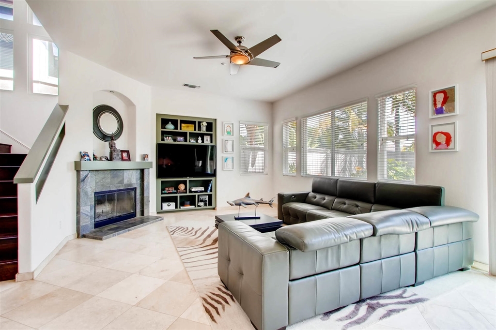 1143 Alexandra Lane Encinitas, CA 92024 - Photo 8 of 25 Gallery Image 8