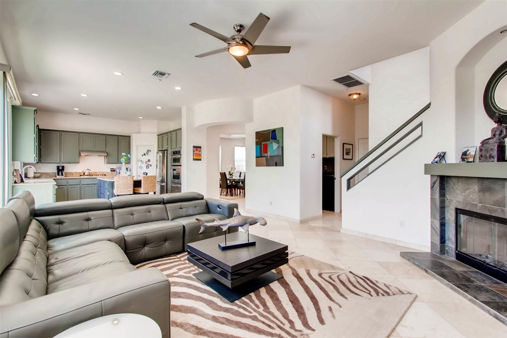 1143 Alexandra Lane Encinitas, CA 92024 - Photo 10 of 25 Gallery Image 10