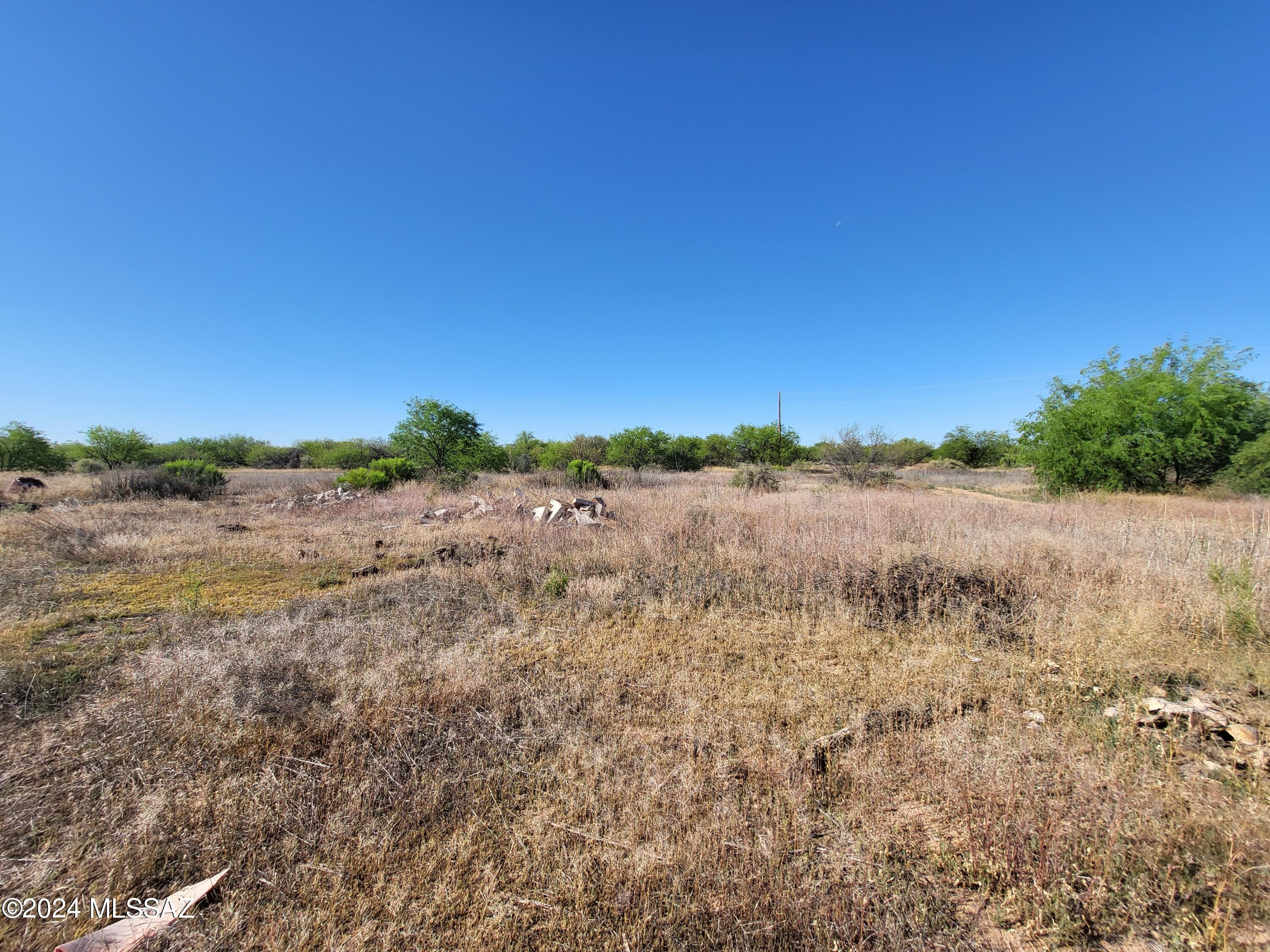 9425 West Snyder Hill Road Tucson, AZ 85735 - Photo 2 of 3 Gallery Image 2