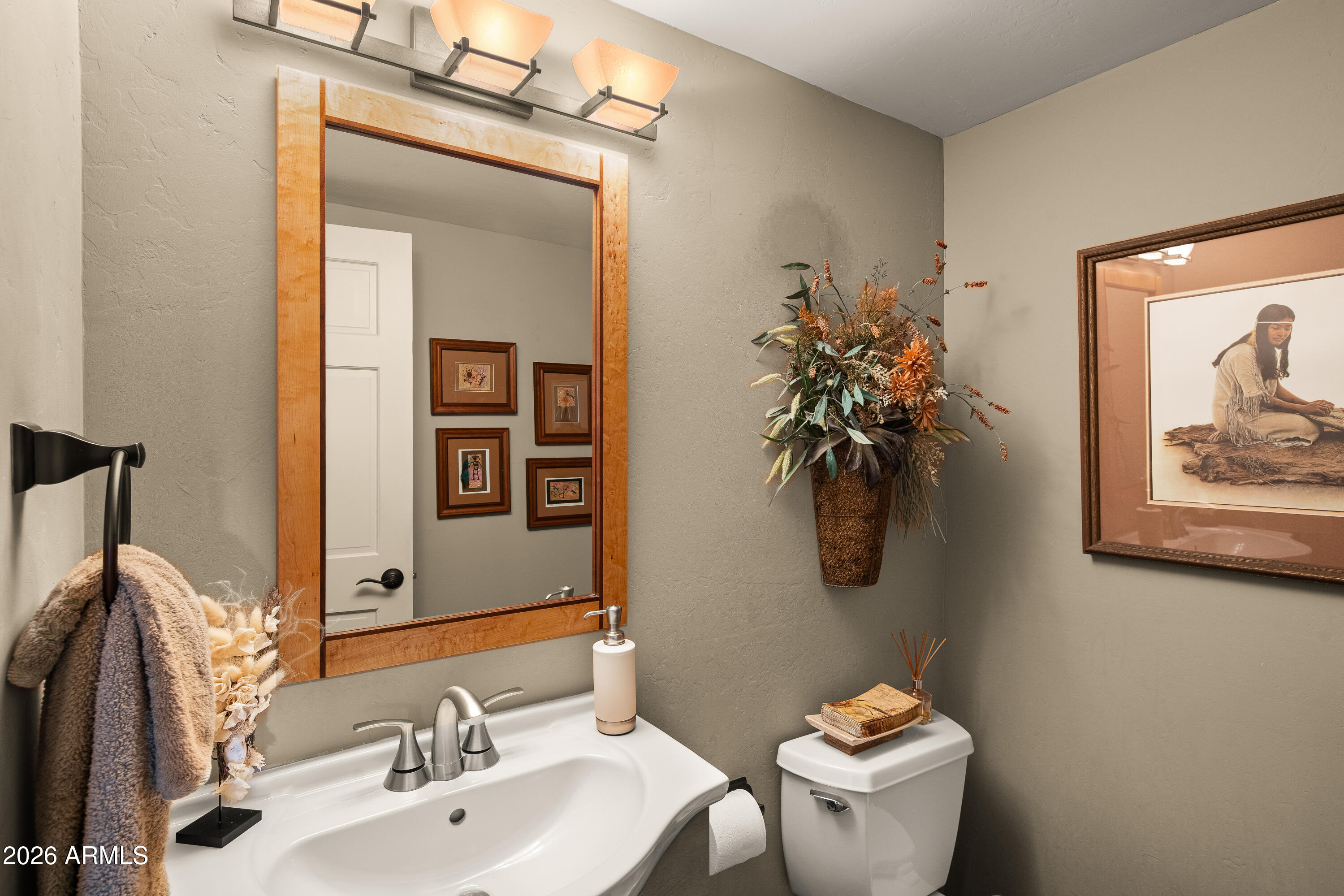 2335 Mule Deer Road Sedona, AZ 86336 - Photo 21 of 50 powder room
