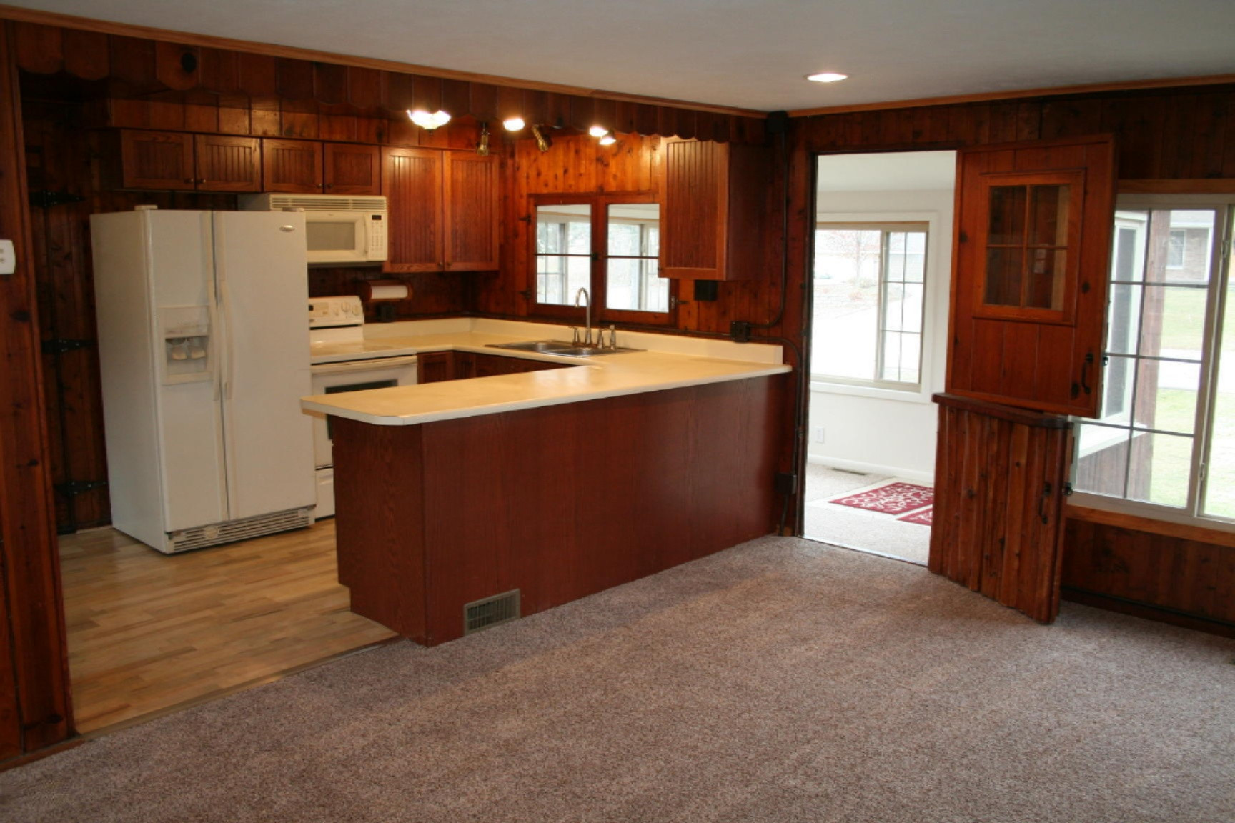 5373 Ridge Road Stevensville, MI 49127 - Photo 2 of 41 IMG_7891