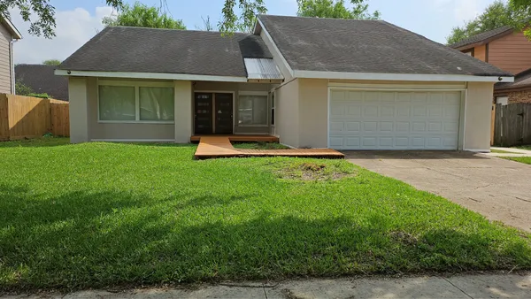 $2,900 | 12807 Villawood Lane, Houston, TX 77072