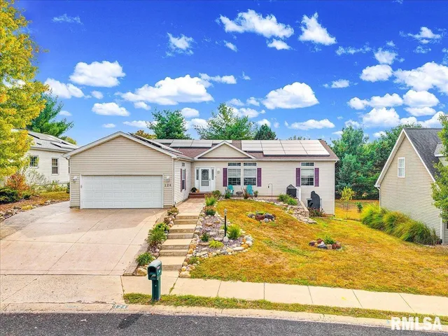 $239,900 | 124 South Columbus Street, North Pekin, IL 61554