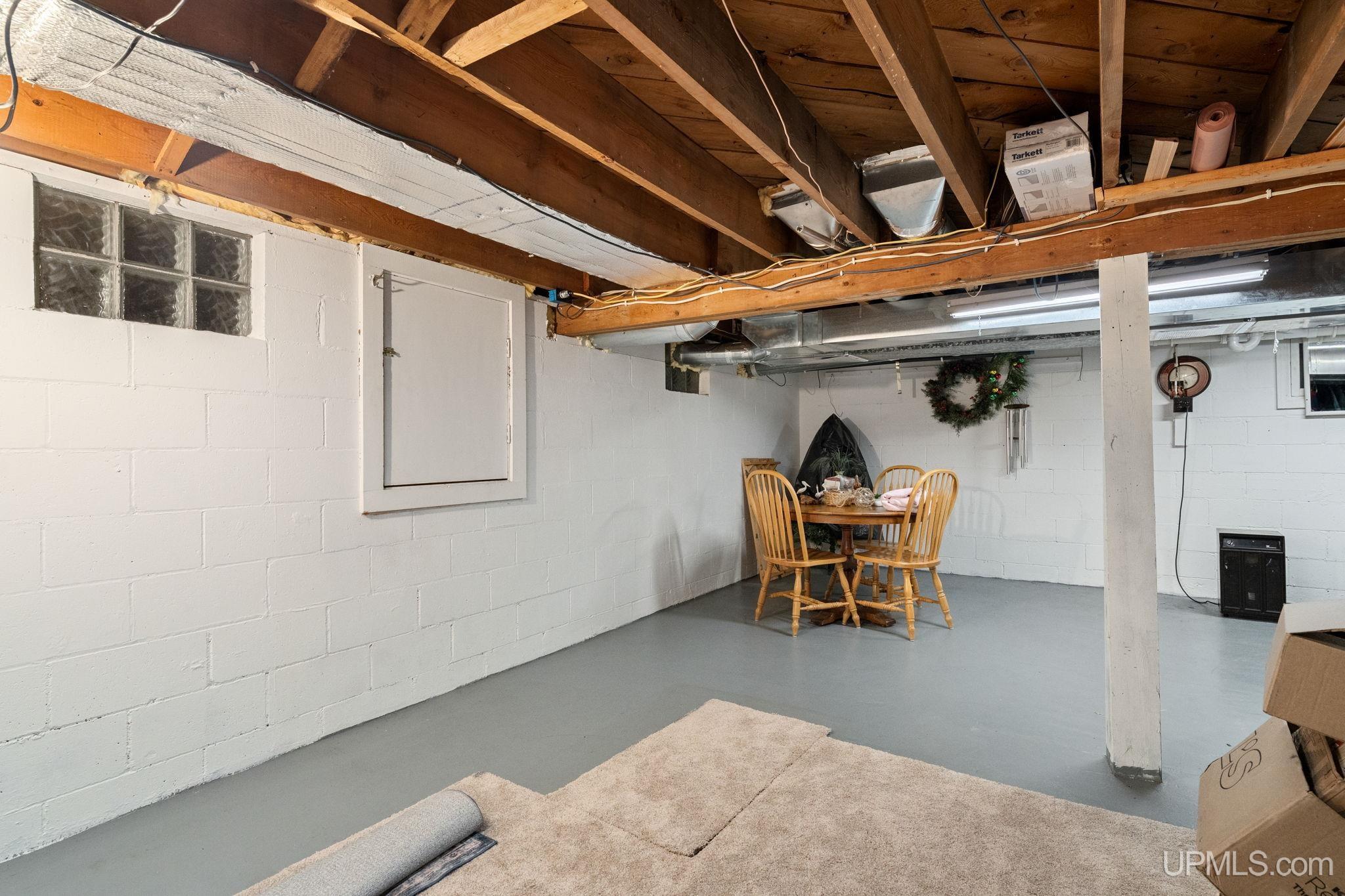 2020 West Ridge Street Marquette, MI 49855 - Photo 28 of 39 Gallery Image 28
