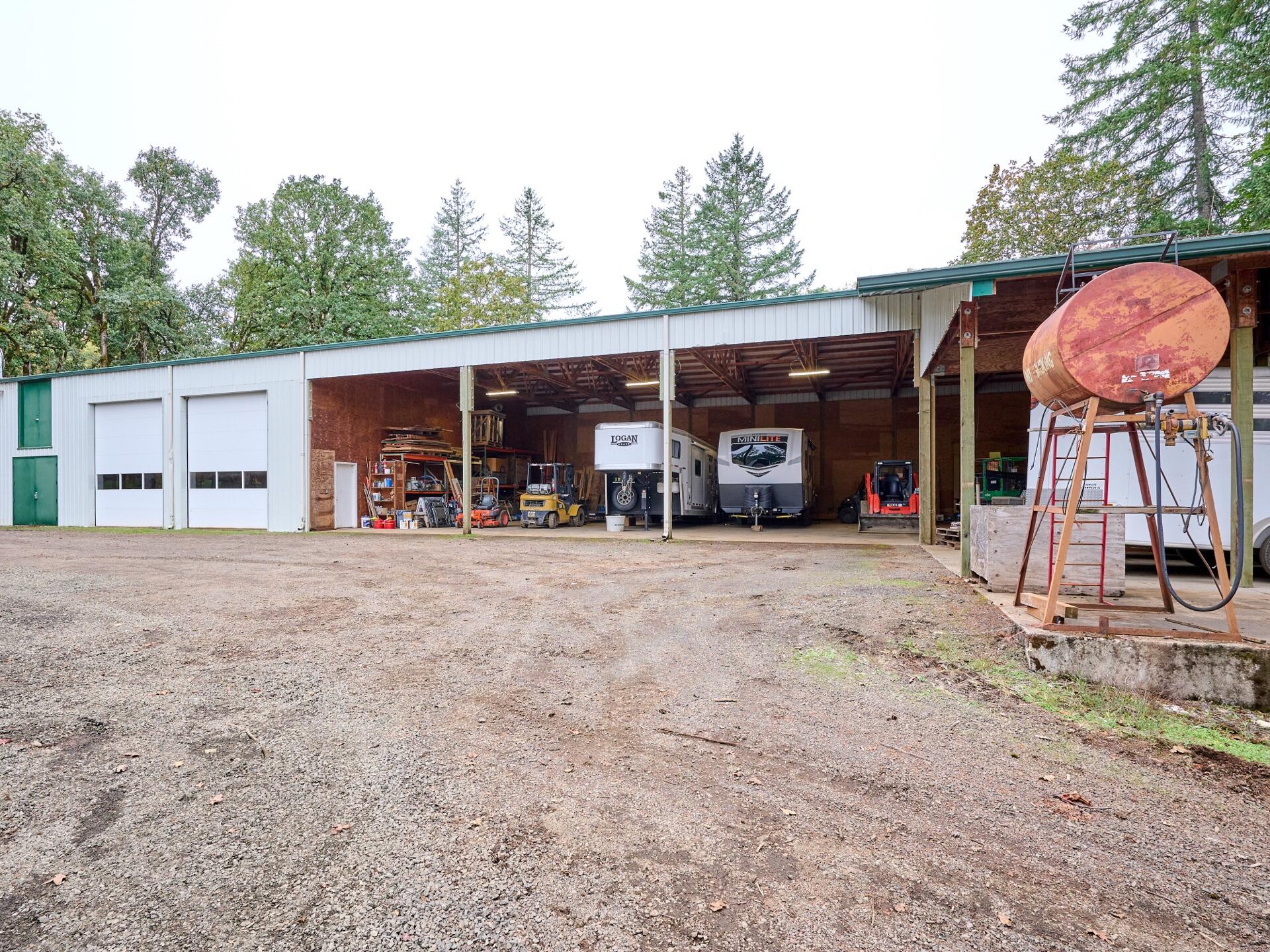 34769 East Lacomb Road Lebanon, OR 97355 - Photo 37 of 42 520_34769_Lacomb_1_web