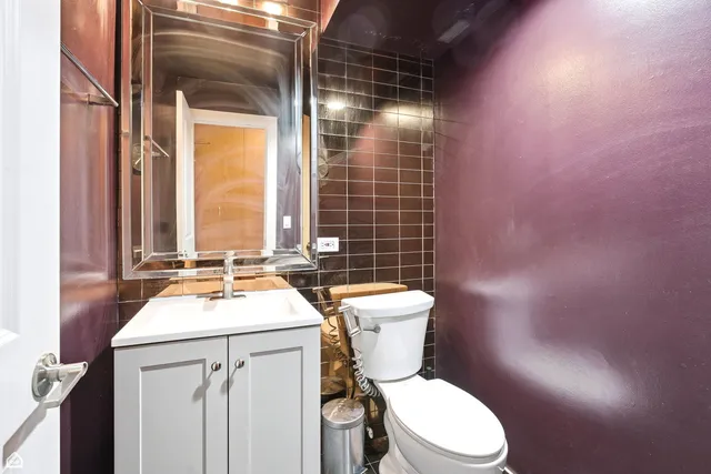 $2,350 | 250 Ridge Avenue, Unit 4H, Evanston, IL 60202