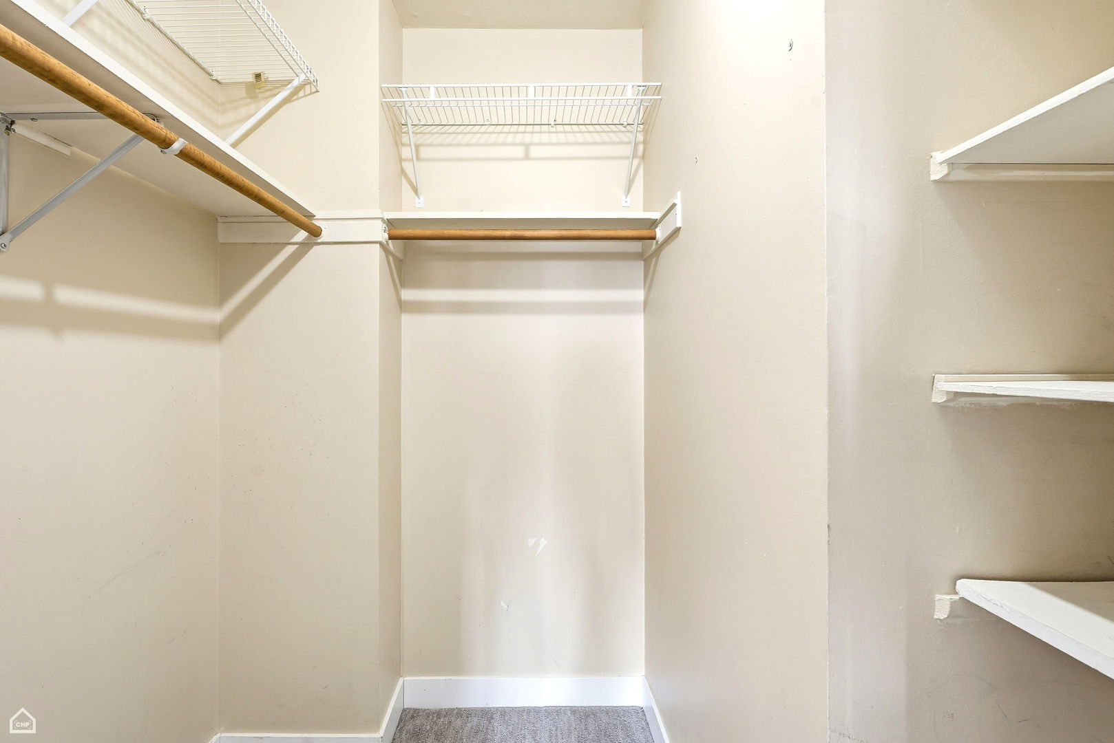 250 Ridge Avenue, Unit 4H Evanston, IL 60202 - Photo 10 of 17 a view of front door