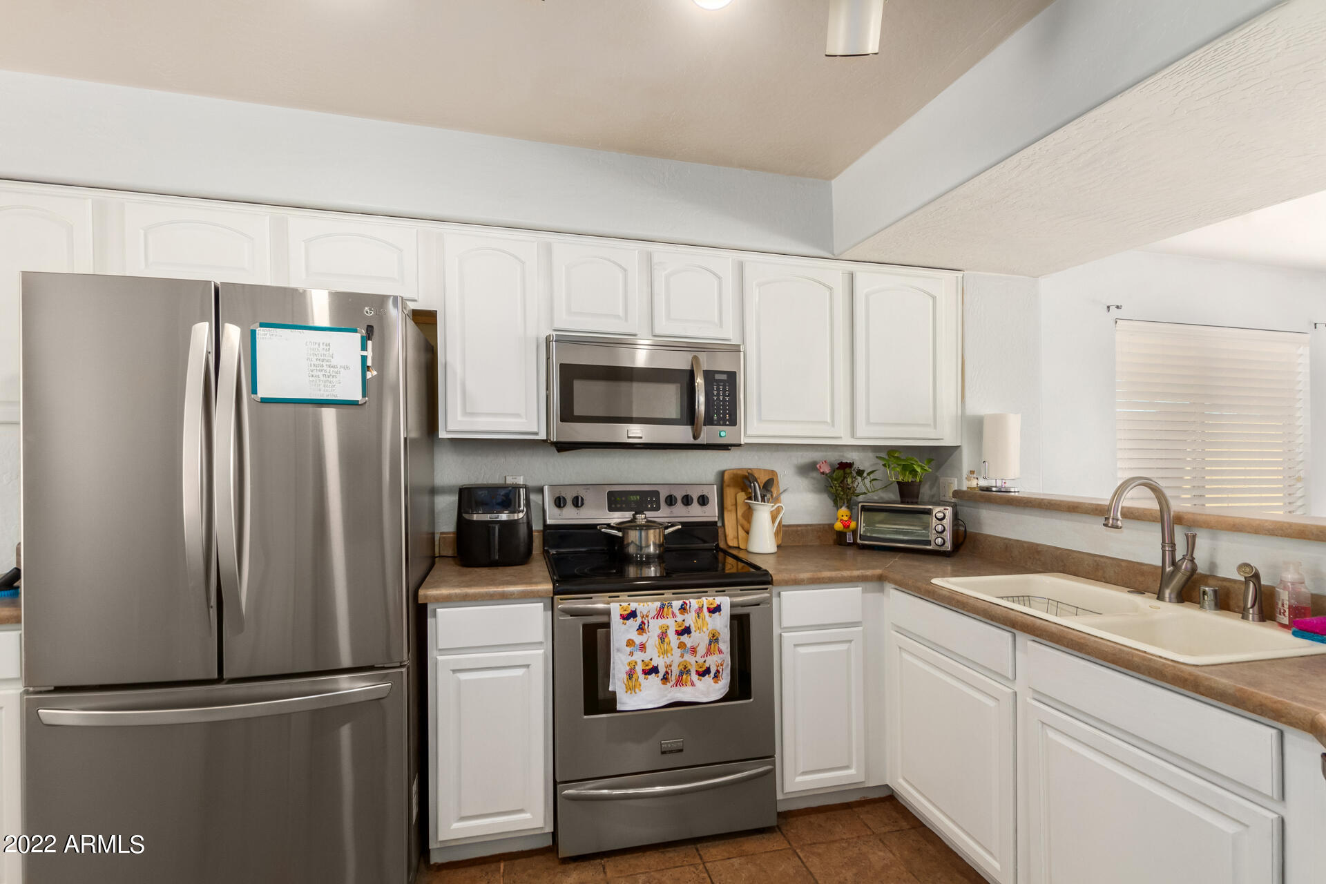9813 West Heber Road Tolleson, AZ 85353 - Photo 11 of 28 0011-11 - Heber