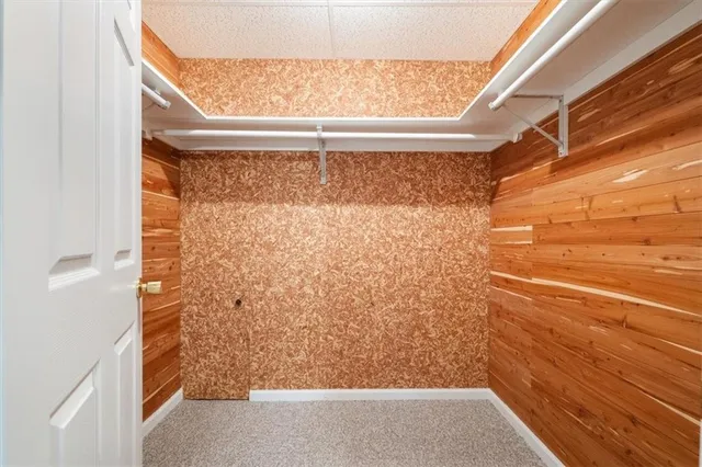 $265,000 | 4326 South Bryant Drive, Independence, MO 64055