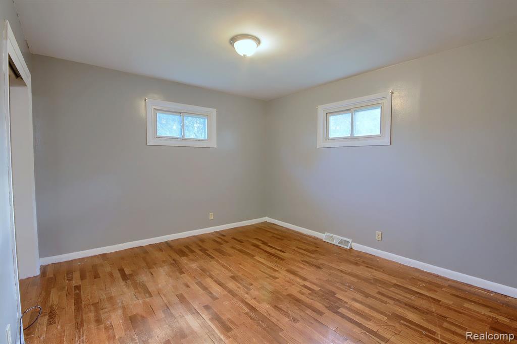 7900 Hannan Road Wayne, MI 48184 - Photo 16 of 38