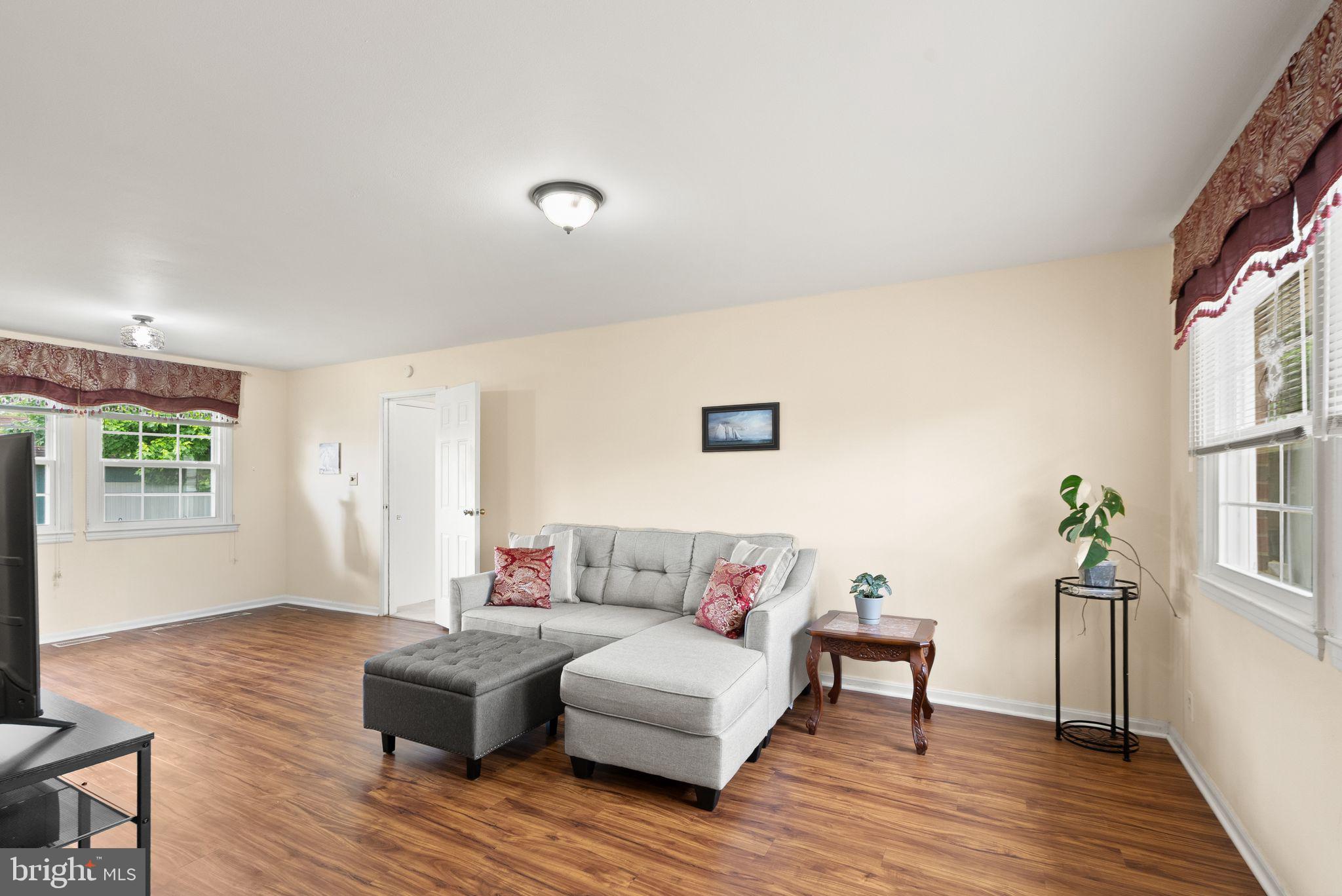 514 West Nettle Tree Road Sterling, VA 20164 - Photo 6 of 49 Interior paint completed in 2026