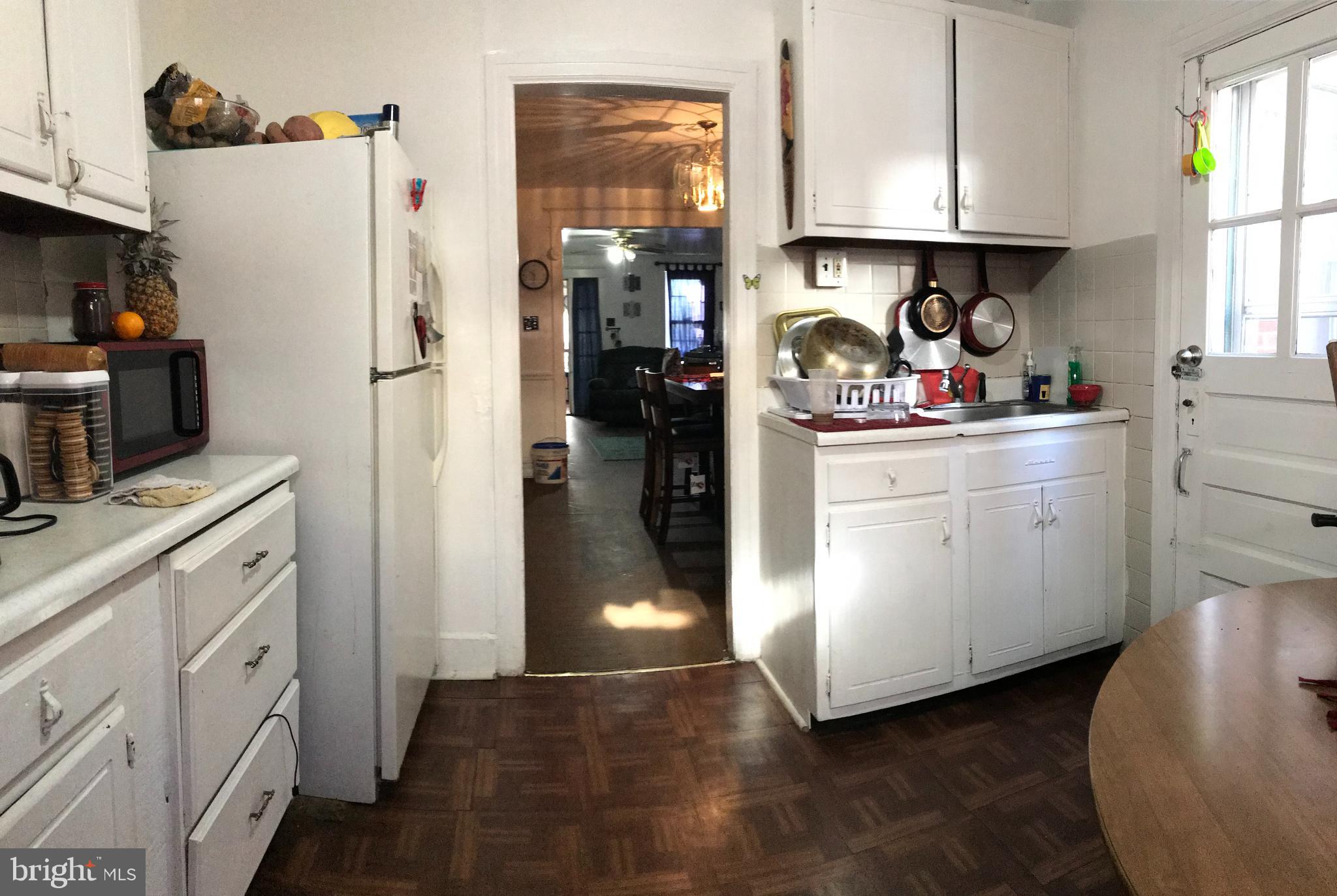 351 Avon Road Upper Darby, PA 19082 - Photo 4 of 15