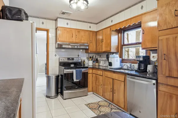 $3,850 | Undisclosed Address, Patterson, NY 12563