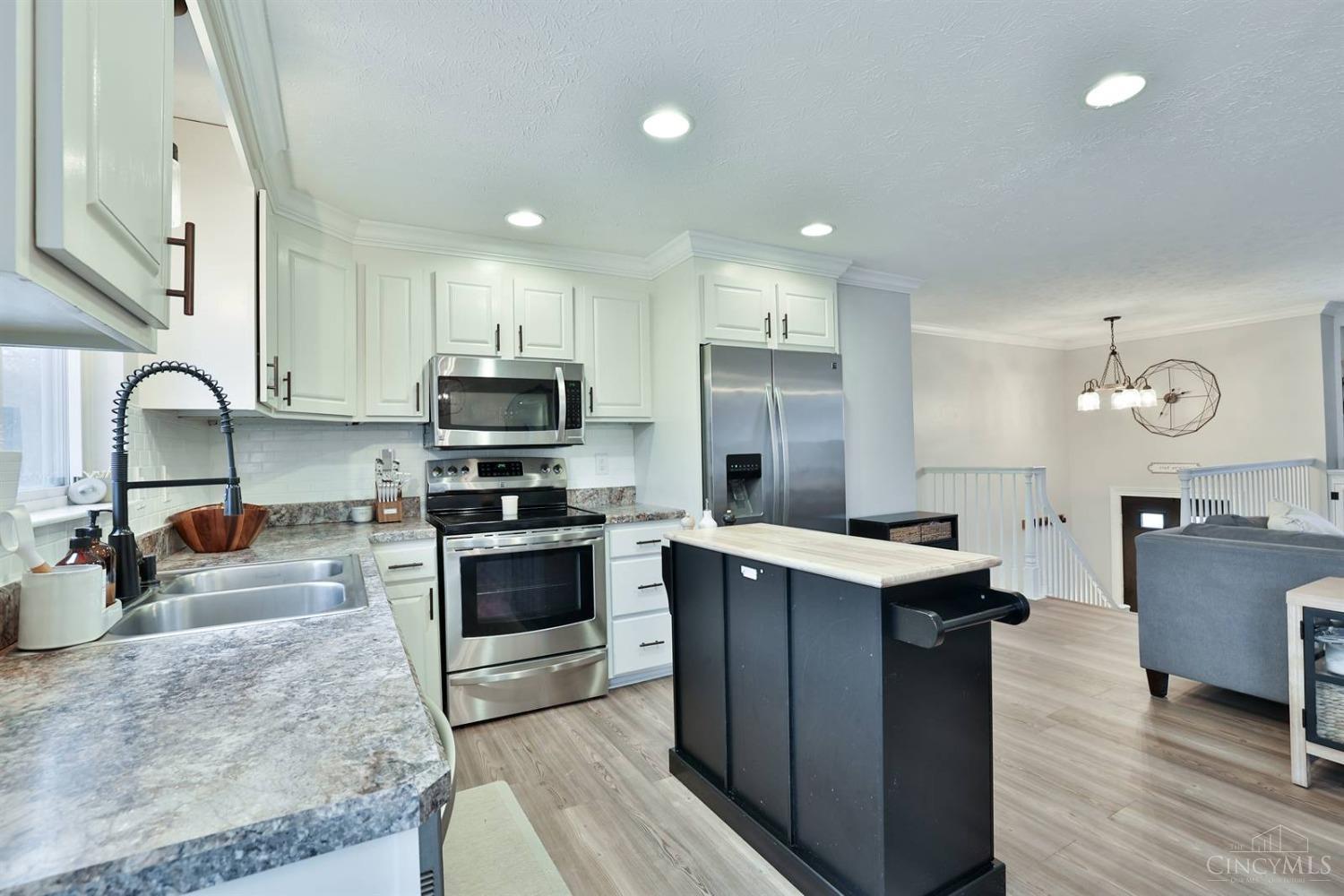 3930 Irwin Simpson Road Mason, OH 45040 - Photo 14 of 33 Gallery Image 14