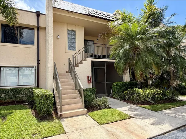 $2,700 | 16481 Blatt Boulevard, Unit 102, Weston, FL 33326