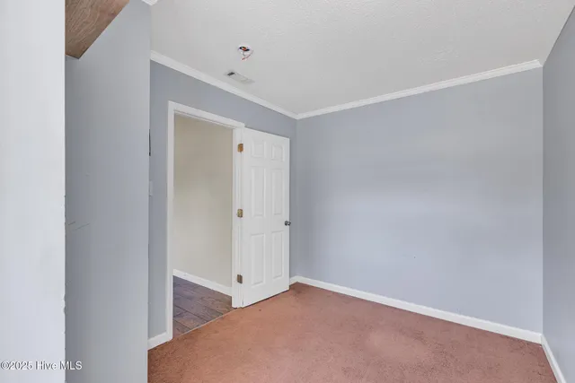 $240,000 | 409 Foxtrace Lane, Hubert, NC 28539