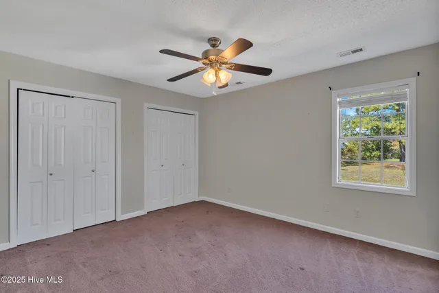 $240,000 | 409 Foxtrace Lane, Hubert, NC 28539