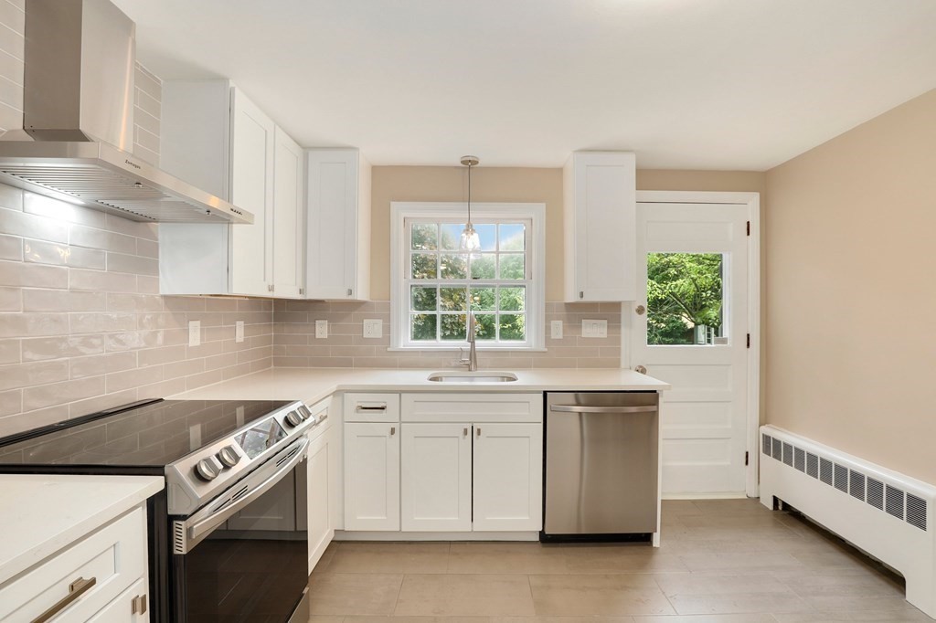 306 Chapman Street Canton, MA 02021 - Photo 5 of 27 Gallery Image 5