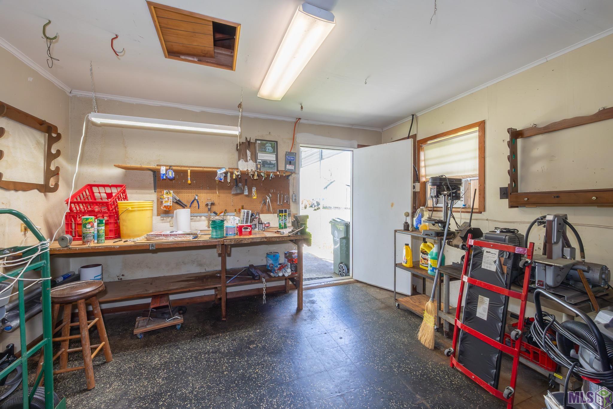 158 Wayne Avenue Houma, LA 70360 - Photo 12 of 14 Storage Outside Door