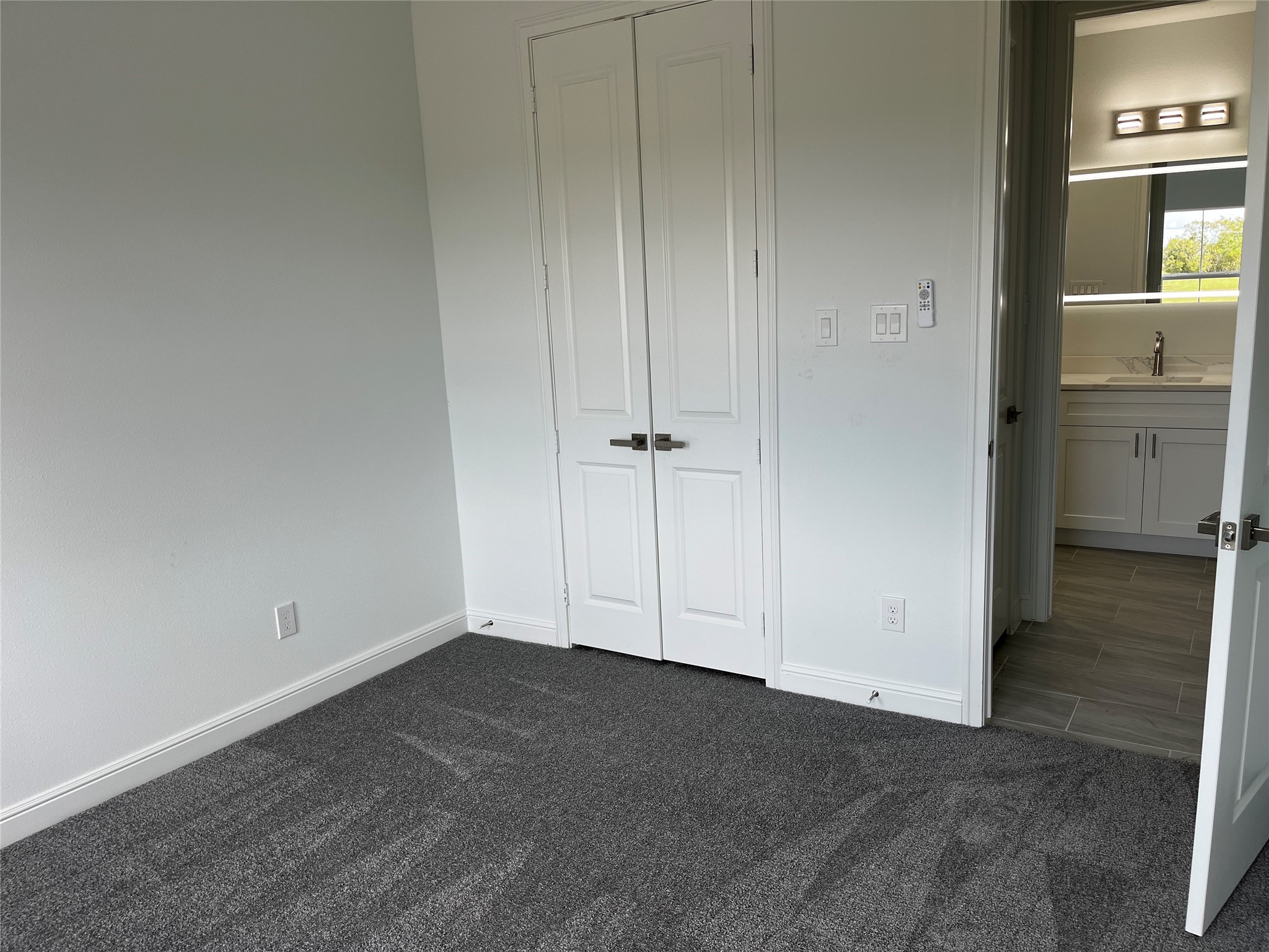 347 Brahman Trail Angleton, TX 77515 - Photo 23 of 31 Gallery Image 23