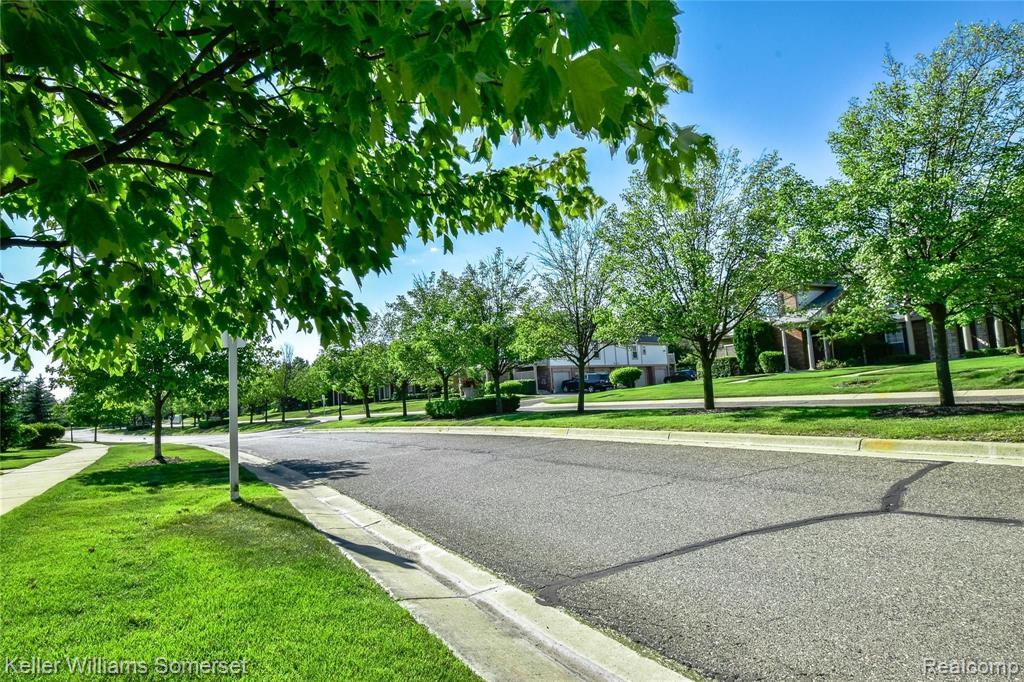 3641 Oakmonte Boulevard Rochester, MI 48306 - Photo 26 of 27
