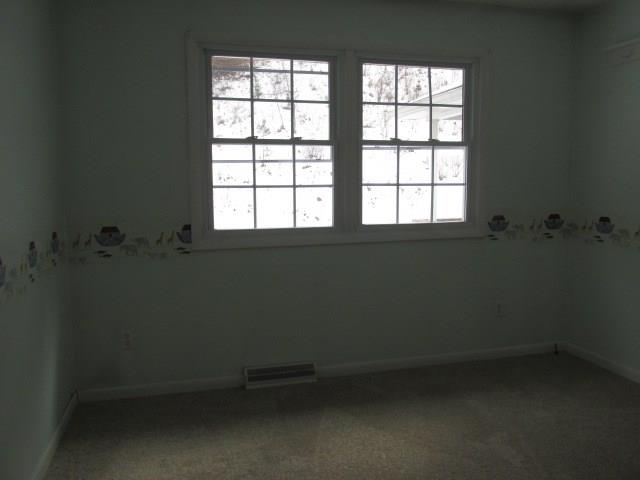 1892 Dime Road Vandergrift, PA 15690 - Photo 11 of 16