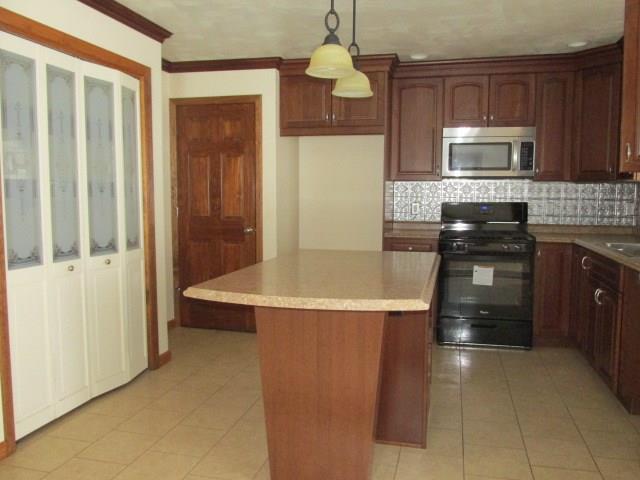 1892 Dime Road Vandergrift, PA 15690 - Photo 7 of 16