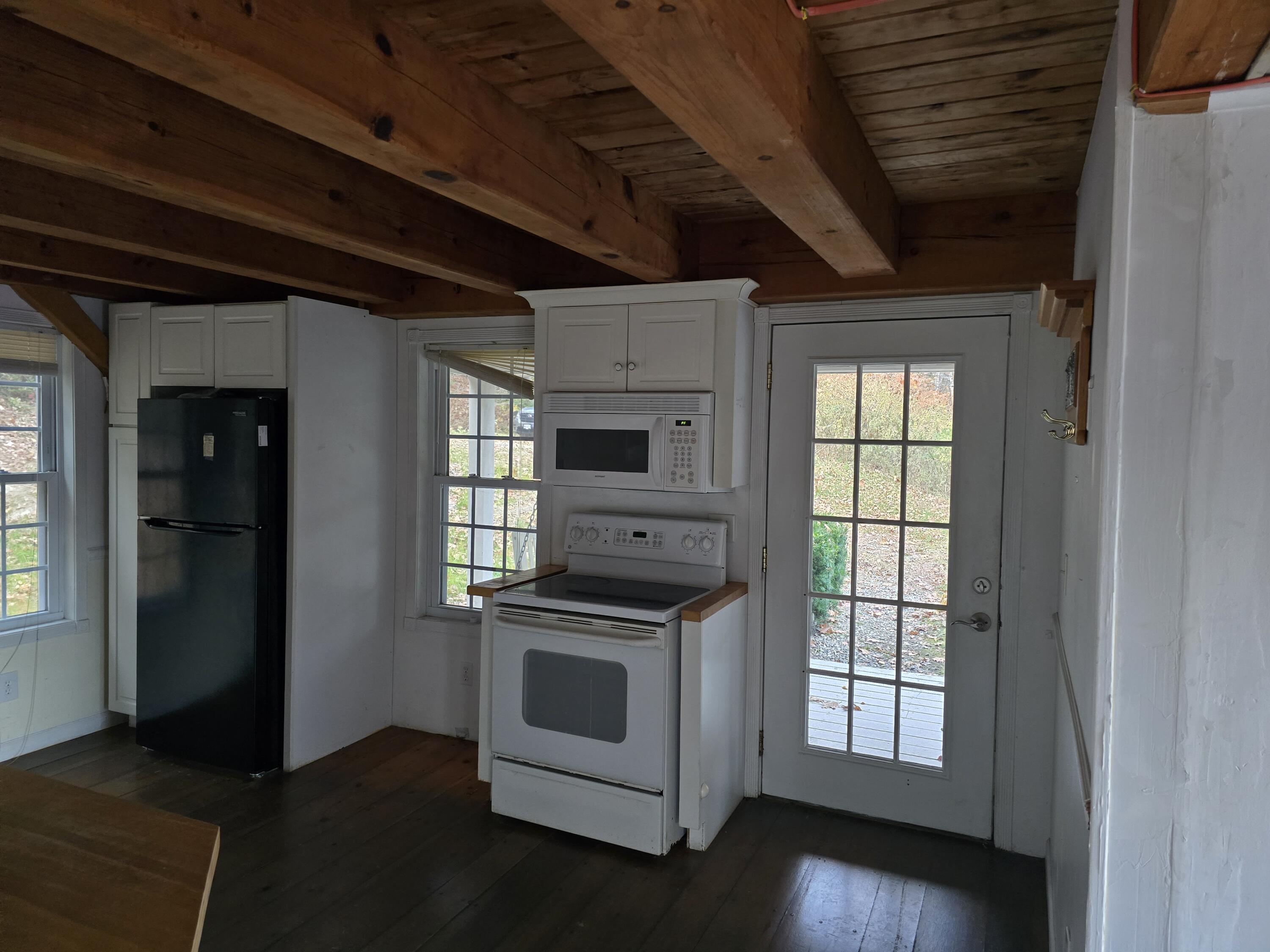 56 Fox Den Edgecomb, ME 04556 - Photo 11 of 31 20241027_165542
