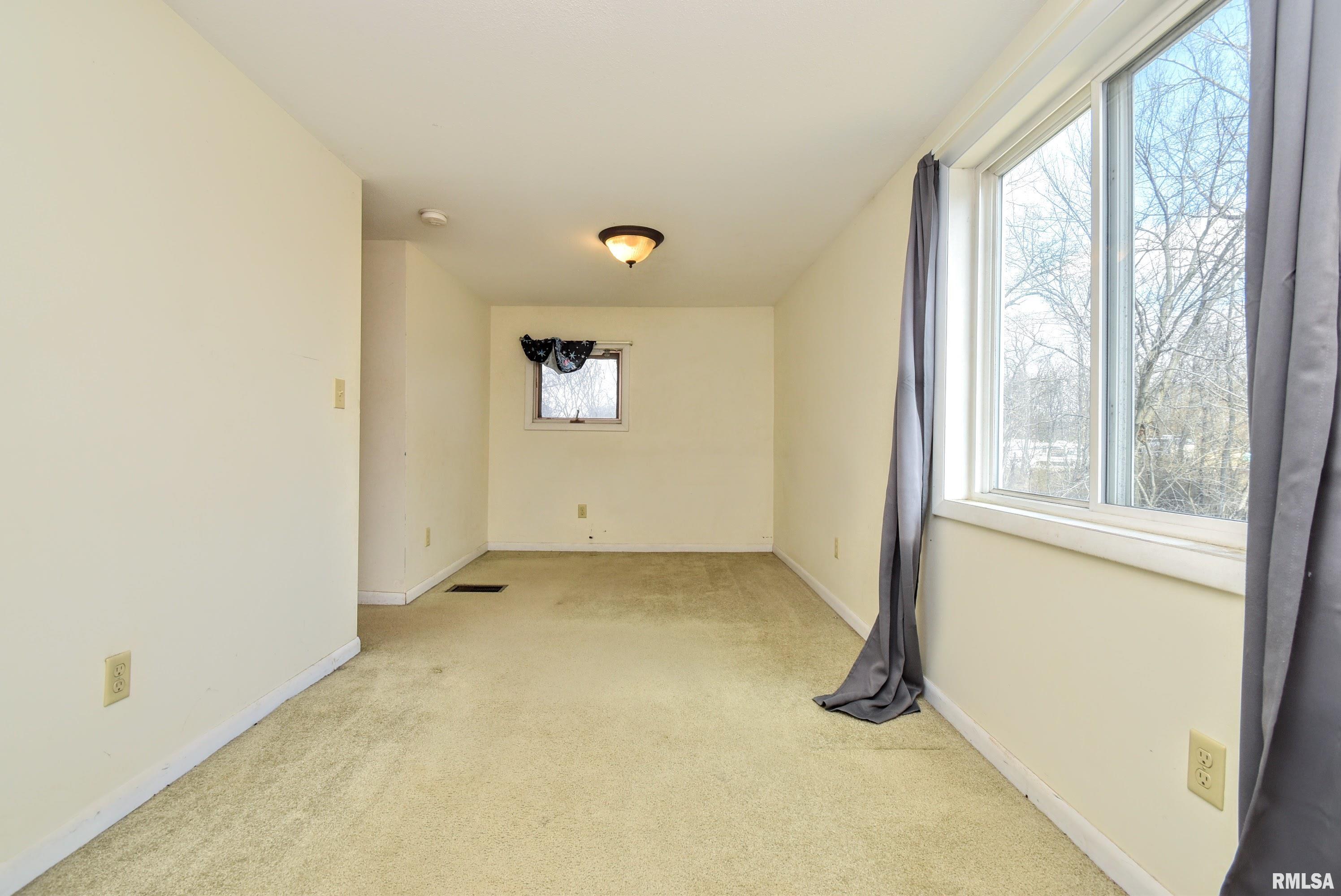 2916 North Trivoli Road Trivoli, IL 61569 - Photo 21 of 32