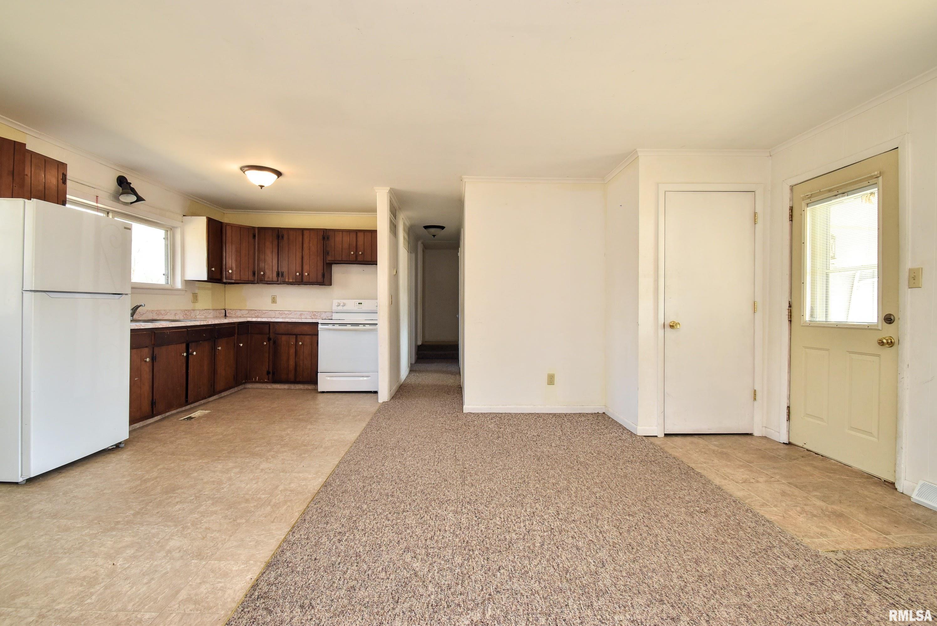 2916 North Trivoli Road Trivoli, IL 61569 - Photo 10 of 32