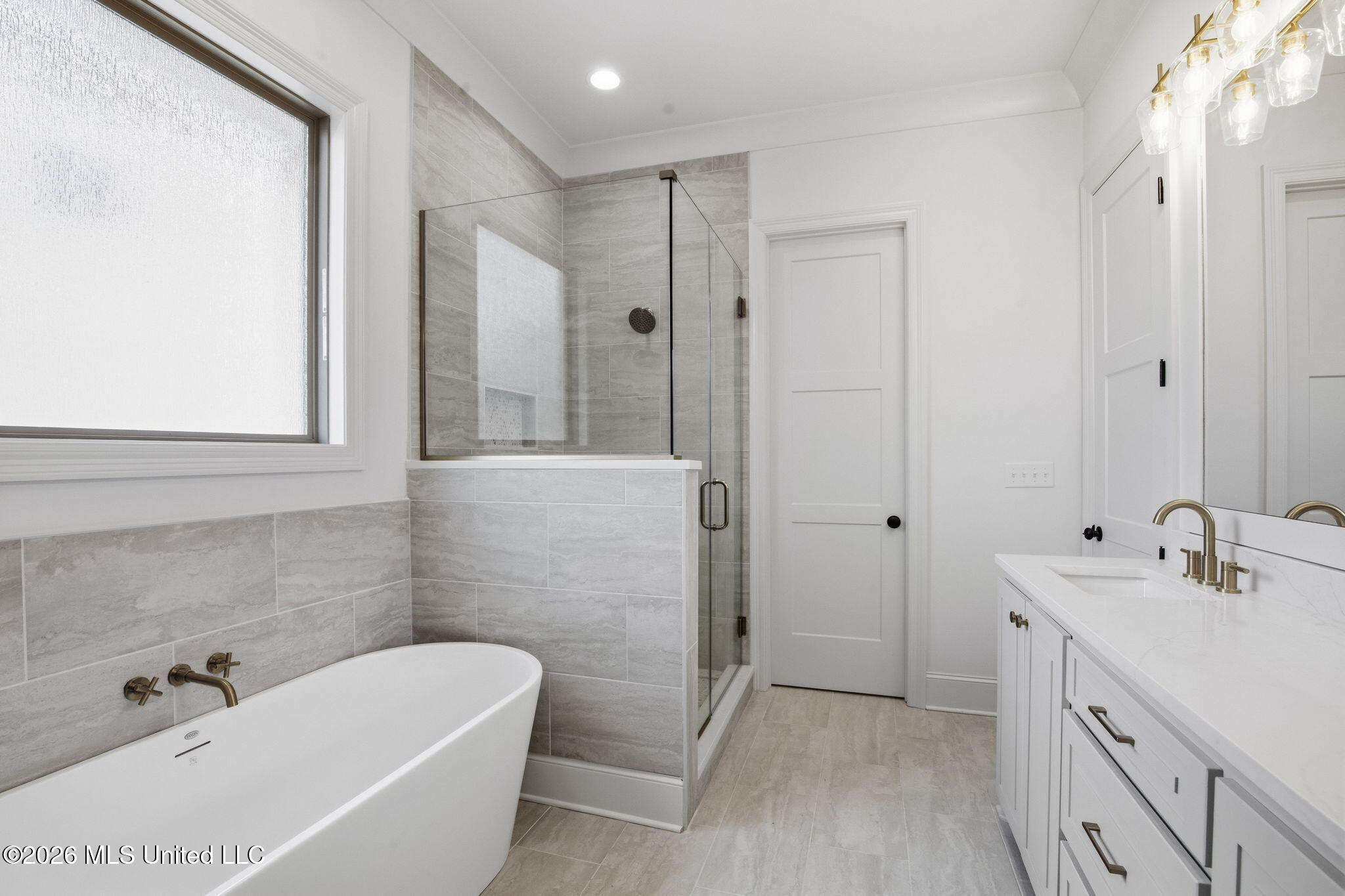 181 Bronson Bend Flowood, MS 39232 - Photo 32 of 60 Master Bath