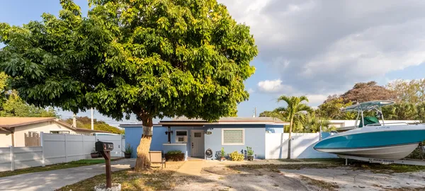 $475,000 | 1432 Southwest 26th Avenue, Fort Lauderdale, FL 33312