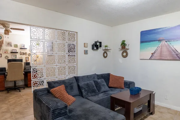$475,000 | 1432 Southwest 26th Avenue, Fort Lauderdale, FL 33312