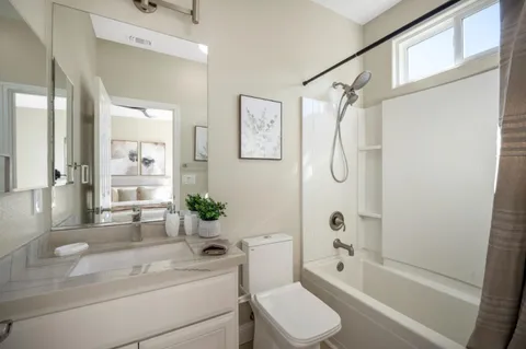 $1,499,900 | 5807 Casita Way, Gilroy, CA 95020