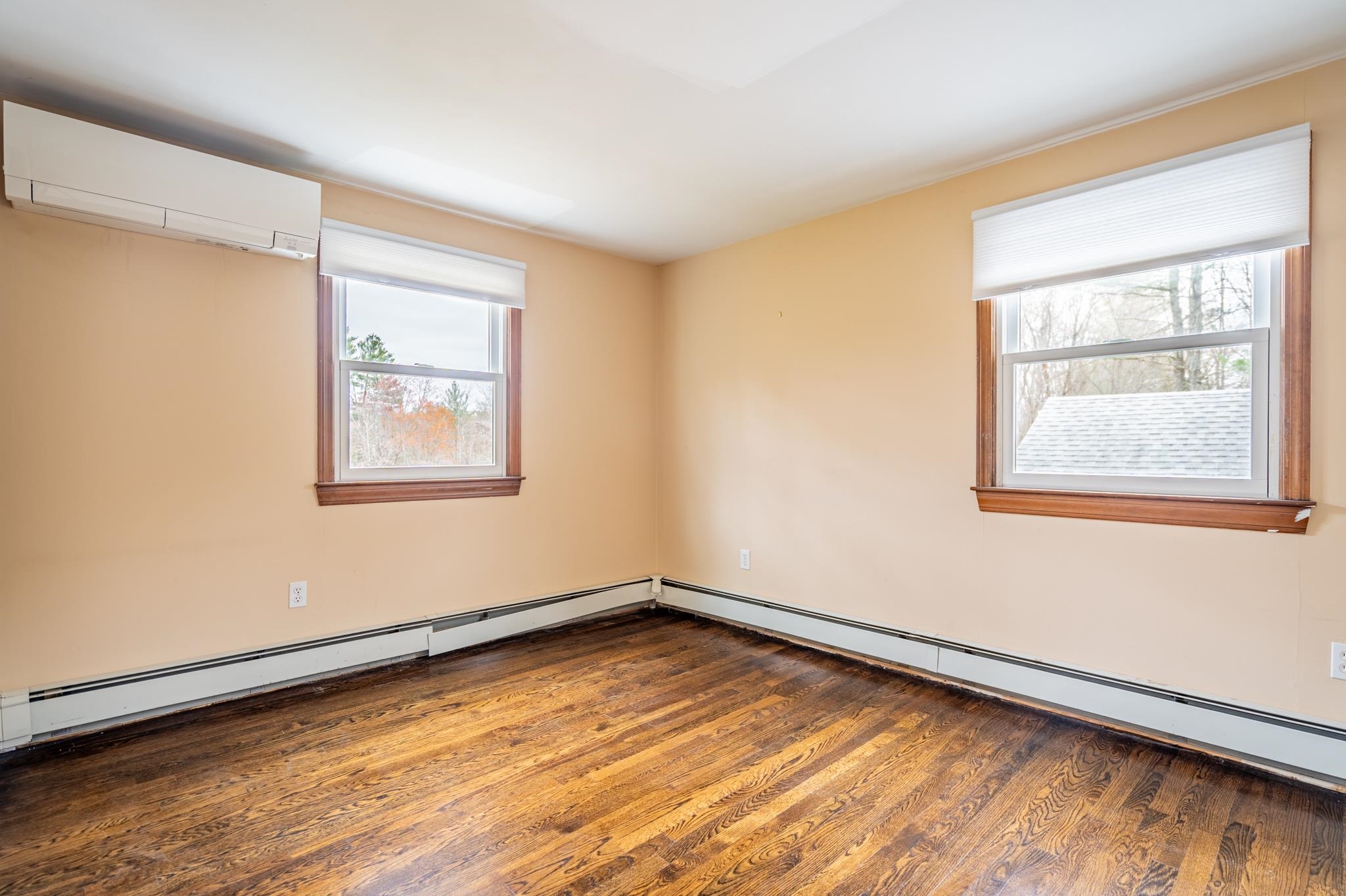 19 Dutton Road Pelham, NH 03076 - Photo 18 of 29 Gallery Image 18
