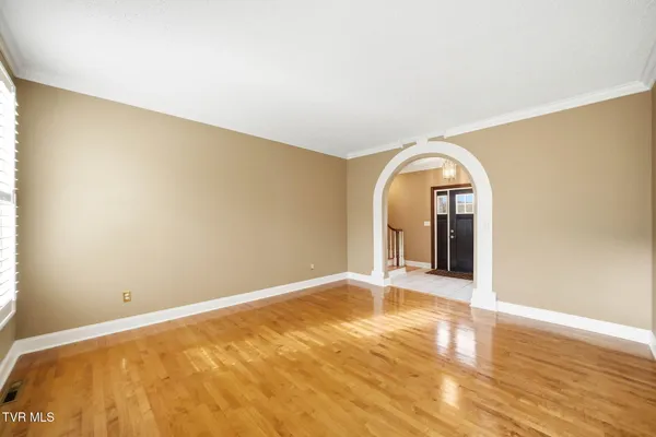 $849,900 | 2070 King College Road, Bristol, TN 37620