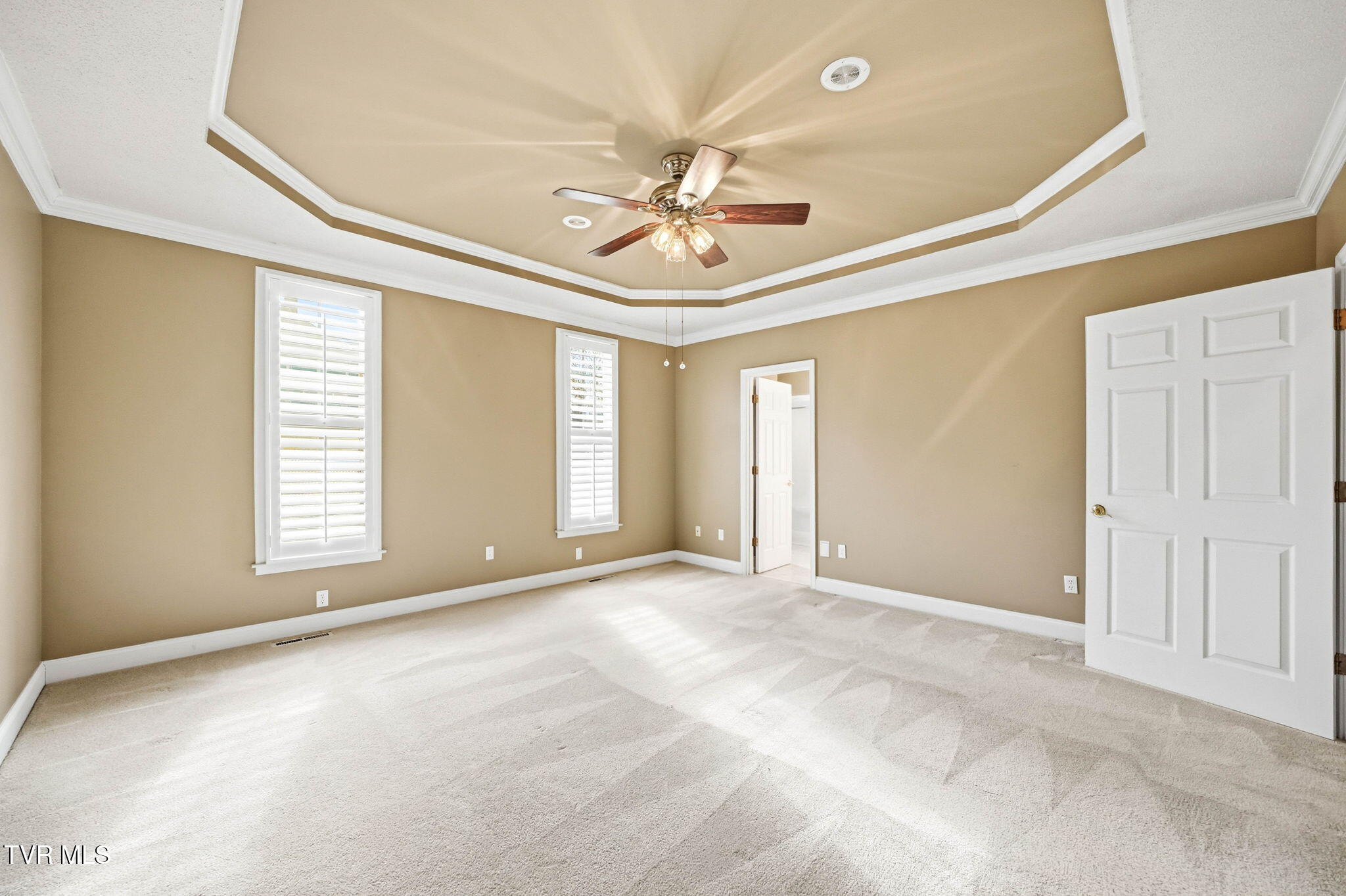 2070 King College Road Bristol, TN 37620 - Photo 16 of 71 33-web-or-mls-2070_King college-35