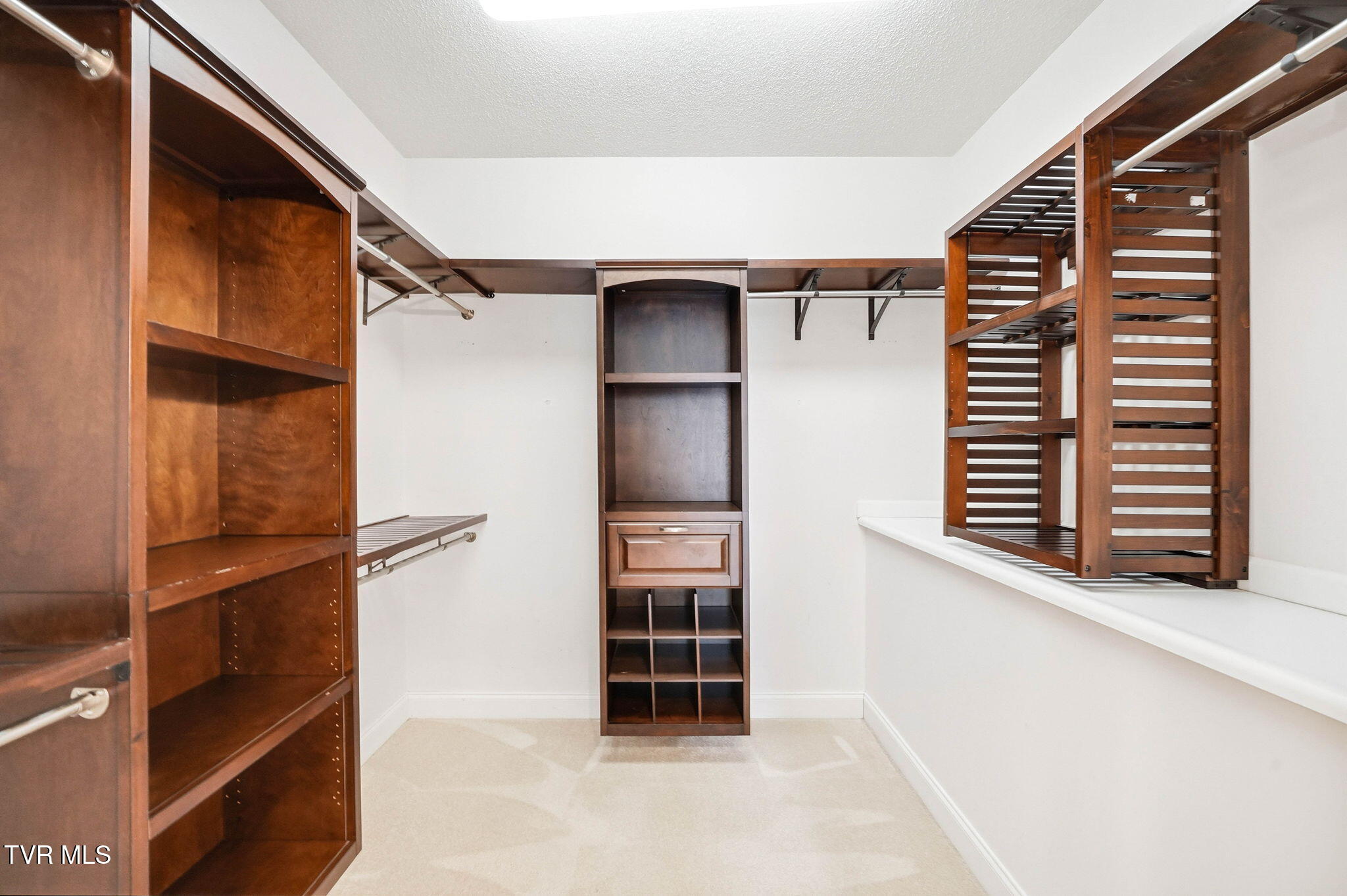 2070 King College Road Bristol, TN 37620 - Photo 21 of 71 45-web-or-mls-2070_King college-47