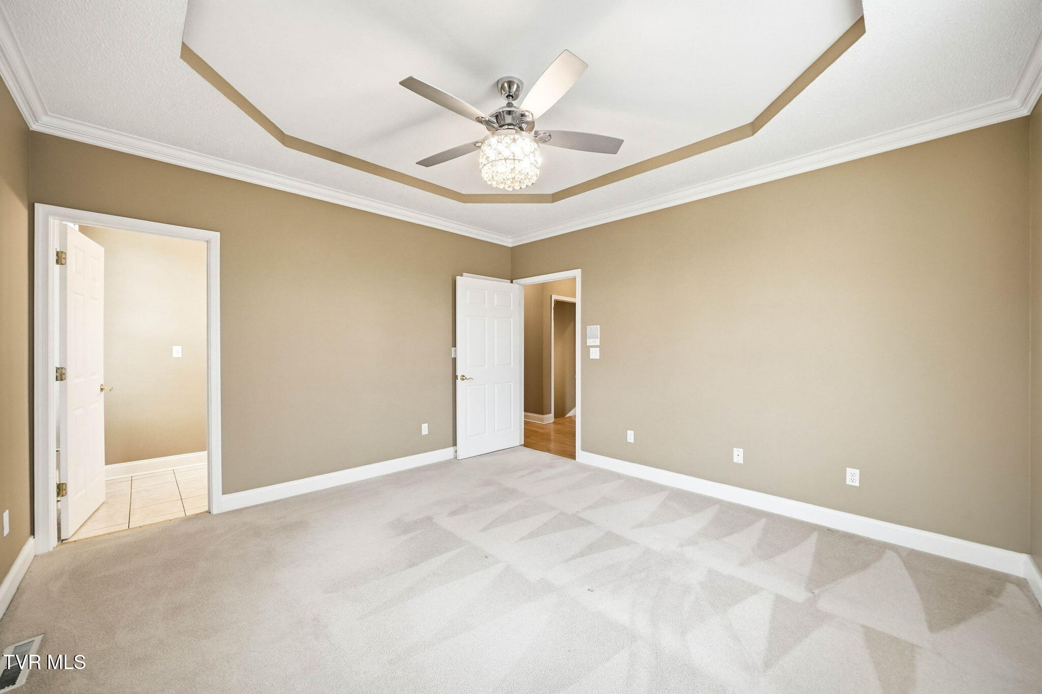 2070 King College Road Bristol, TN 37620 - Photo 23 of 71 29-web-or-mls-2070_King college-31