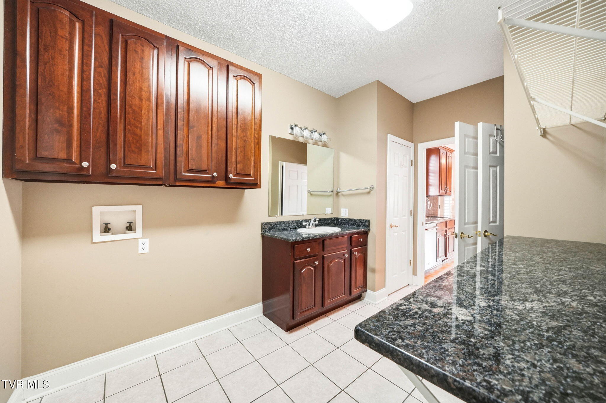 2070 King College Road Bristol, TN 37620 - Photo 27 of 71 13-web-or-mls-2070_King college-17