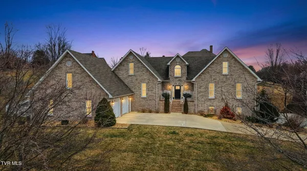 $874,900 | 2070 King College Road, Bristol, TN 37620