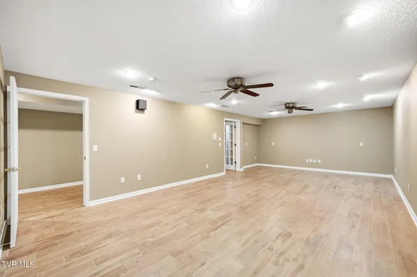 $849,900 | 2070 King College Road, Bristol, TN 37620