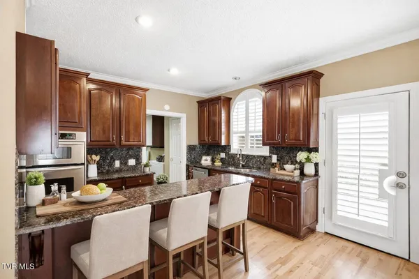 $849,900 | 2070 King College Road, Bristol, TN 37620