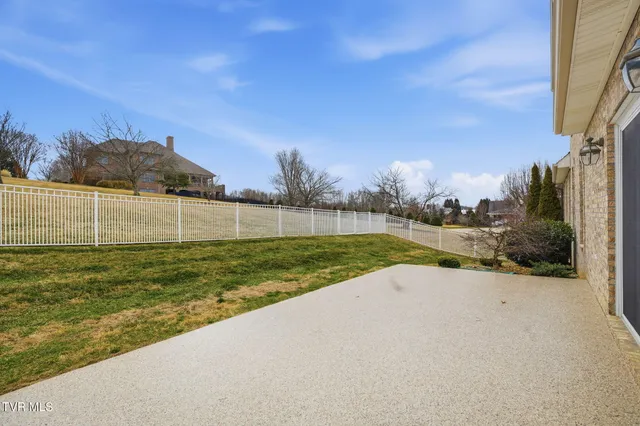 $889,900 | 2070 King College Road, Bristol, TN 37620