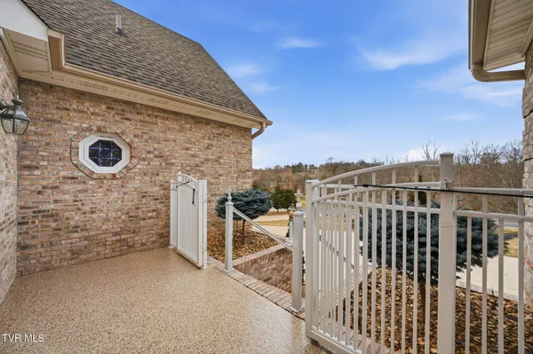 $849,900 | 2070 King College Road, Bristol, TN 37620