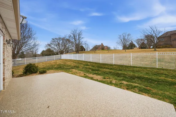 $849,900 | 2070 King College Road, Bristol, TN 37620